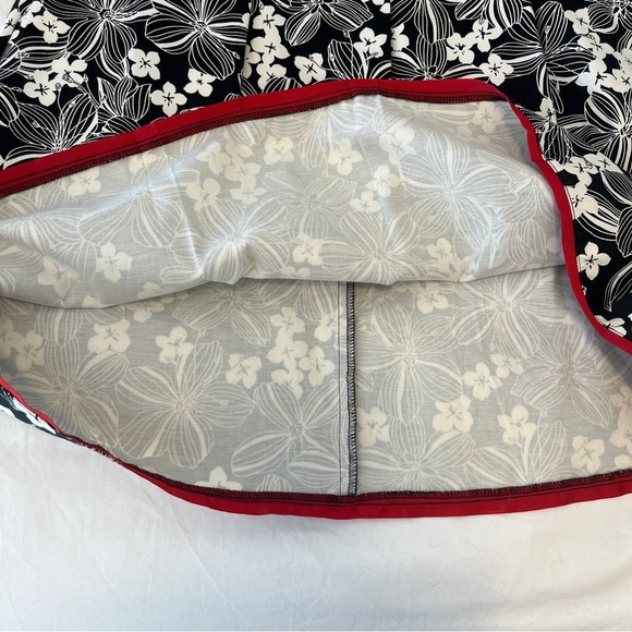 B.I.Y.A.Y.C.D.A Black & White Floral Print Skirt Red Trim Medium - Picture 5 of 8